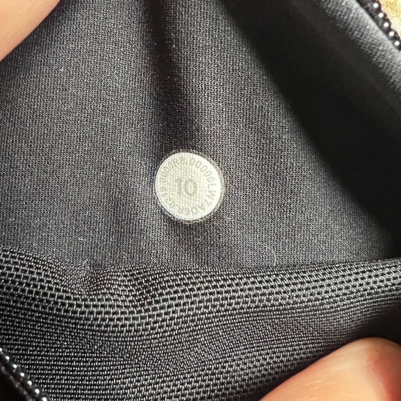 Lululemon Speed Up Short *2.5" Black - Picture 3 of 3